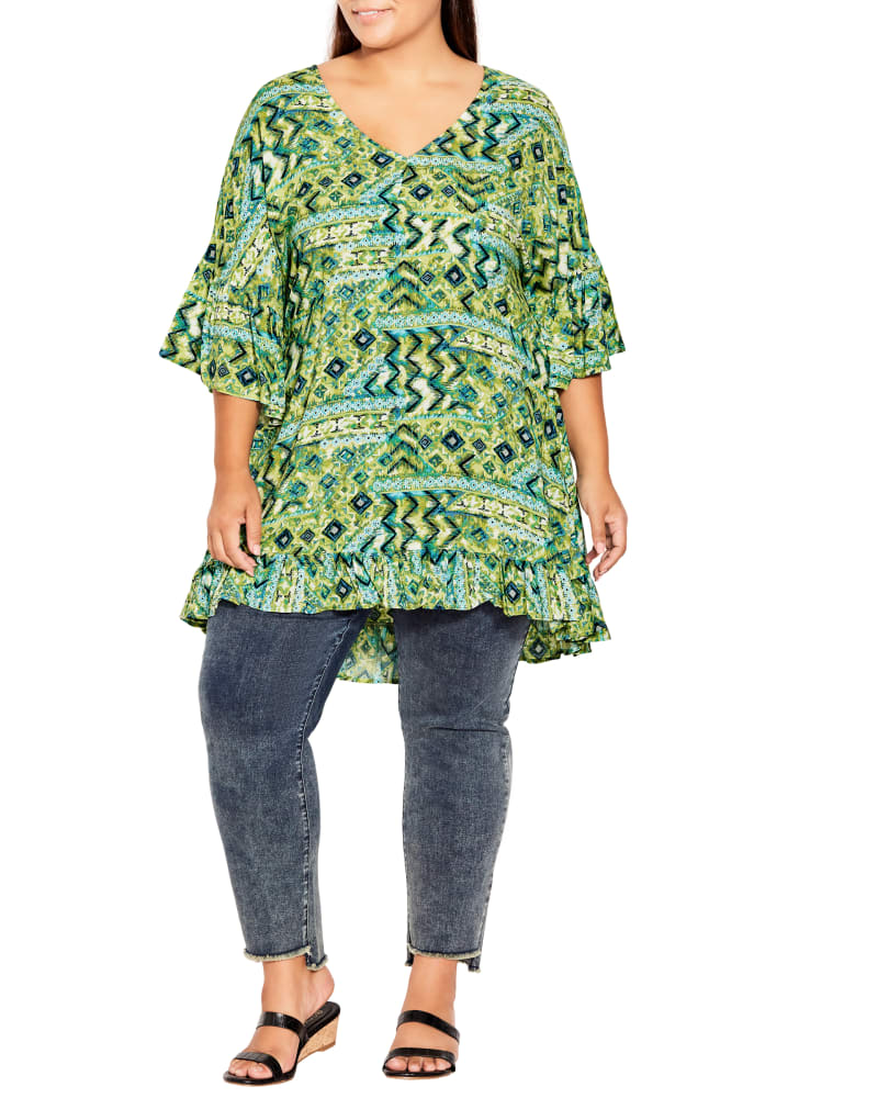 Plus size model wearing Harper Tunic by avenue | Dia&Co | dia_product_style_image_id:203934